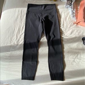 Lululemon black crop Leggings